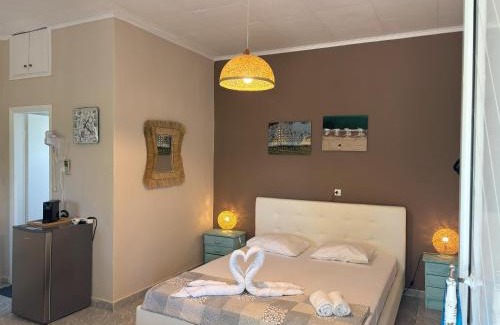 Sikia House | Pet-Friendly Retreat at Sykia Itamos Studio-2