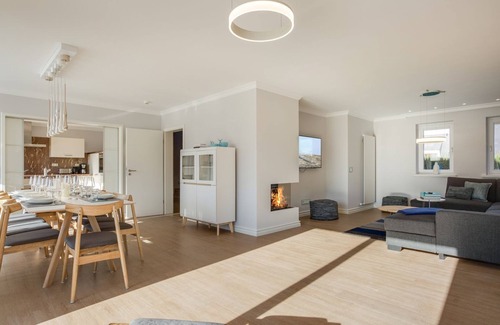 Wenningstedt-Braderup House | Discover Sylter Inselglück - Modern Retreat in Wenningstedt