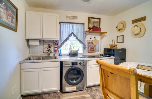 Sylvania Cabin | Cozy Sylvan Cabin on 73 Acres with On-Site Pond & Amenities