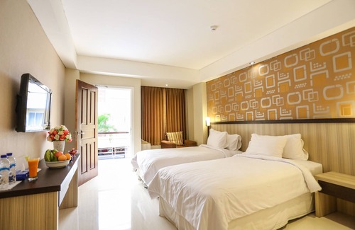 Kupang Hotel | Discover Sylvia Hotel Premier Kupang: Pool & Spa Retreat