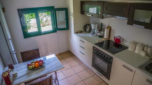 Malevizi House | Budget-Friendly Sylvia's Guest House with Child-Friendly Amenities