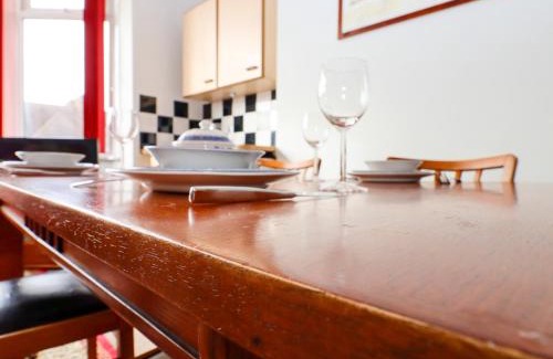 Bexhill-on-Sea Apartment | Enjoy Your Stay at Sylvian: Pet-Friendly 4-Star Retreat