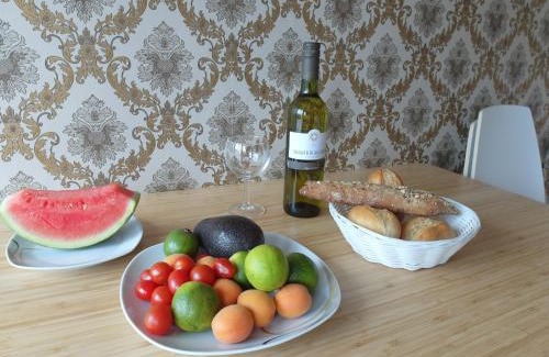 Offenbach am Main Apartment | Charming Retro Apartment: Pet & Child Friendly Retreat