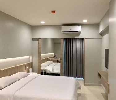 Khlong Chaokhunsing Hotel | Budget-Friendly Stay at Synsiri Lat Phrao 83 with Dining