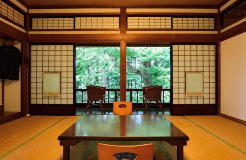 Kowakubi Onsen Hotel | Top-Rated Syohoen: Relax in Our Inviting Hot Tub