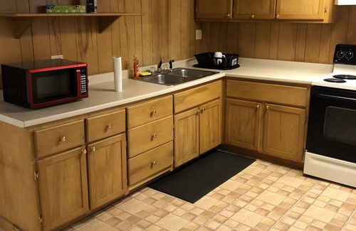 Syracuse Apartment | Cozy Syracuse Guest Suite with Full Kitchen Amenities