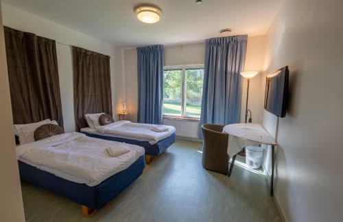 Skinnskatteberg Municipality Hotel | Pet-Friendly Systemairhallen Bed&Breakfast with Great Amenities