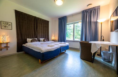Skinnskatteberg Municipality Hotel | Pet-Friendly Systemairhallen Bed&Breakfast with Great Amenities