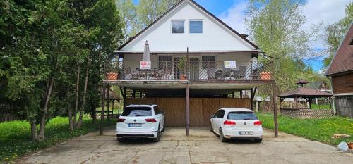 Vasarosnameny House | Discover SZŐLŐFÜRT-FA-HÁZ with Breakfast & Family Amenities