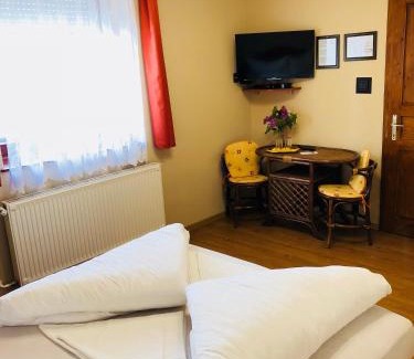 Fertorakos House | Convenient Szűts Panzió: Family-Friendly with Kitchen Access