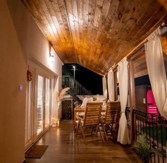 Szanazug Apartment | Relax at Szanna Apartman with Hot Tub and Family Amenities