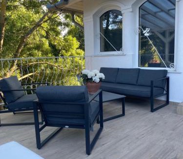 Vonyarcvashegy House | Guest Rated 10/10 at Szent Kristof Panzio with Pool & Pets