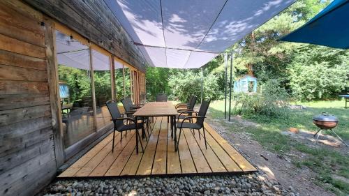 Szentendrei House | Modern Lakefront Cabin on Szentendre Island - Pet Friendly