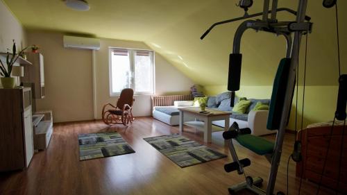 Satoraljaujhely House | Unforgettable Stay at Sziklakert Vendégház - Child Friendly