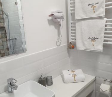 Fertorakos Bed & Breakfast | Discover Szitakötő Panzió: Pet-Friendly with Great Amenities
