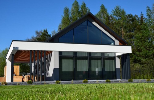 Adamow Villa | Unforgettable Szklane Domy Roztocze: Oceanfront Retreat