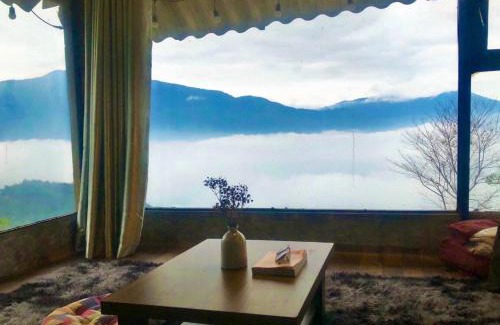 Bac Yen Hotel | Discover Tà Xùa Mây Mơ Màng Homestay with Family-Friendly Amenities