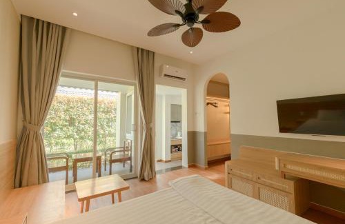 An Thoi House | Explore Tây Tiến Bungalow: Pool, Breakfast & High Ratings