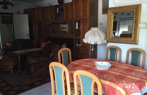 Zsorifurdo Apartment | Family-Friendly Getaway at Tóni Bácsi Üdülő - Rated 8.5/10