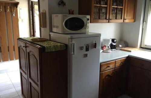 Zsorifurdo Apartment | Family-Friendly Getaway at Tóni Bácsi Üdülő - Rated 8.5/10
