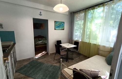 Balatonszepezd House | Cozy Tölgyfa Panzió: Rated 9/10 with Hot Tub & Breakfast