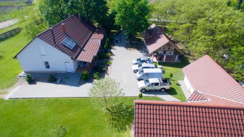 Kiskoroes House | Exceptional Tölgyfa Vendégház: Pet-Friendly Ocean Views