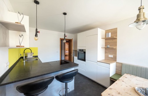 Rasa Apartment | Top-Rated Töllhof Studio with Family and Pet-Friendly Amenities