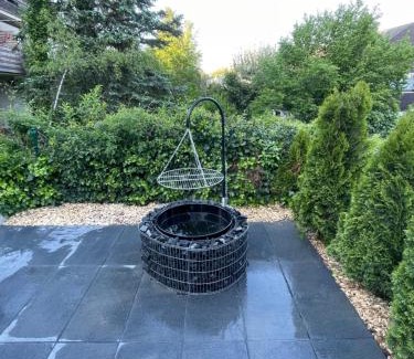 Osterberg/Gartenstrae Apartment | Discover Tübingen: Family-Friendly Stay with Free Parking