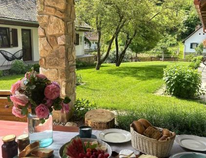 Obanya House | Family-Friendly Kistücsök Vendégház in Óbánya - 9.7/10 Rated