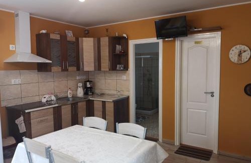 Epleny Apartment | Discover Tündér Szálló: Family-Friendly & Accessible Stays
