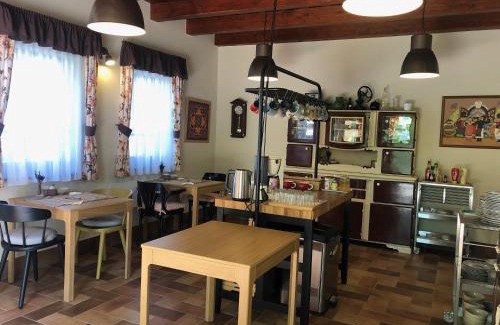 Viszak Bed & Breakfast | Top-Rated Tündérkert Panzió Őrség: Family & Pet Friendly