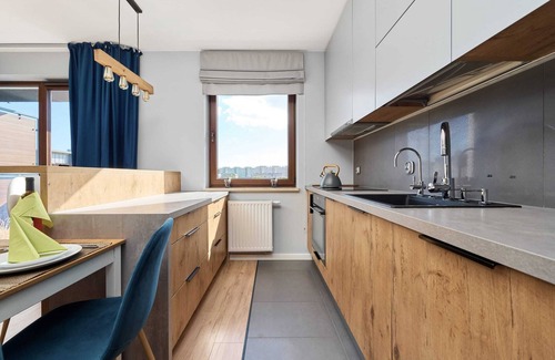 Stare Miasto Apartment | Top-Rated Apartment Tęczowa 82B/19 with Balcony in Wroclaw