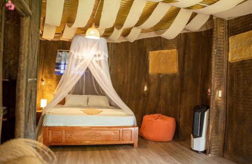Yen Minh Hotel | Cozy Tớ Dày Du Già Village: Rated 9/10 with Family Amenities