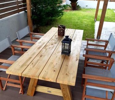 Schinias House | Family-Friendly T&A Apartment Steps from the Sea - 4 Star