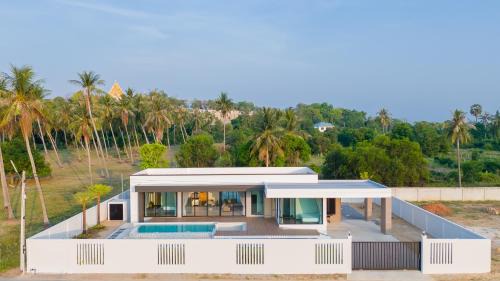 Pak Nam Pran Villa | Relaxing T&B Pool Villa with Ocean Views in Pranburi