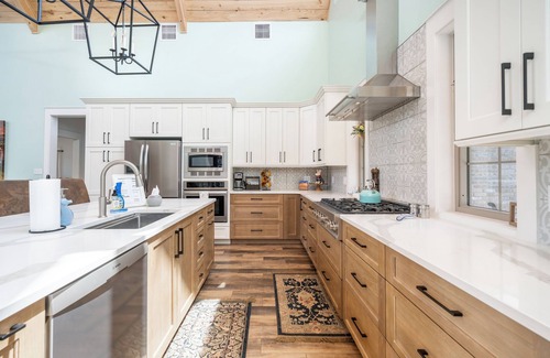 Cherokee Village House | Lakefront Retreat with Kitchen & Water Views - Sleeps 16