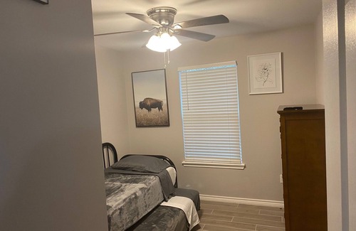 Aransas Pass House | Discover T&G Vacation Property with Pool and Breakfast Options