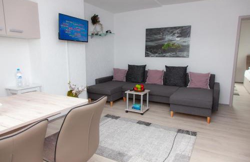 Duisburg Sud Apartment | Elegant T&K Apartments near Messe Fair Trade Düsseldorf