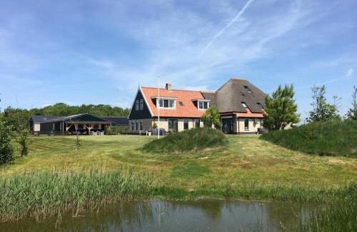 De Koog Bed & Breakfast | Oceanfront Retreat at 't lant van Texsel - Guest Rated 9.5