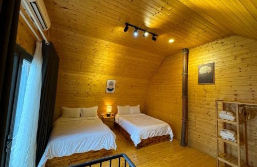 Kon Plong Hotel | Cozy T'MĂNG ĐEENG HOMESTAY with Oceanfront Amenities