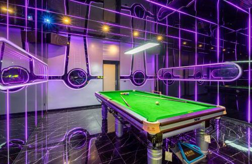 Huai Yai Villa | Exclusive 6-Bedroom Villa with Private KTV in Pattaya