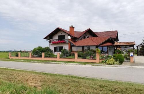 Klinca Sela House | Inviting Guest Houses in Croatia with Family-Friendly Amenities
