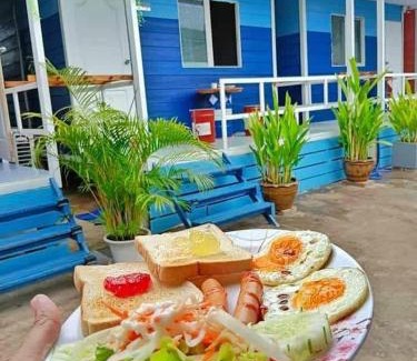 Samut Sakhon Bed & Breakfast | T&T Koh Larn