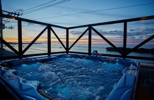 Maeda House | Oceanfront Bliss at T&T MOF-Maeda House with Private Beach
