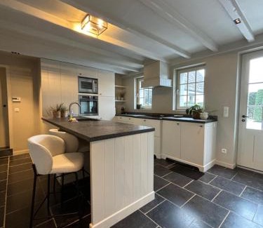 Mater Villa | Eco-Friendly Retreat at 't Urbain - Guest Rated 9/10