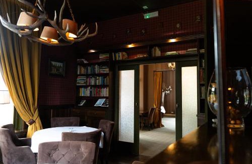 Otterlo Hotel | Charming 't Witte Hoes: Family-Friendly with Delicious Dining