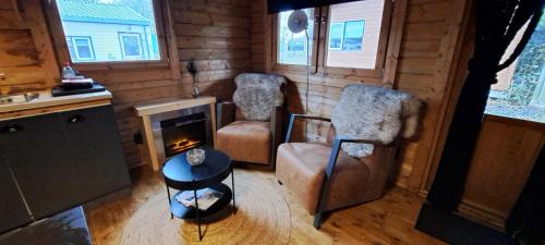 Municipality of Ermelo Apartment | Pet and Child Friendly Retreat at 't Zwientje - Rated 9/10