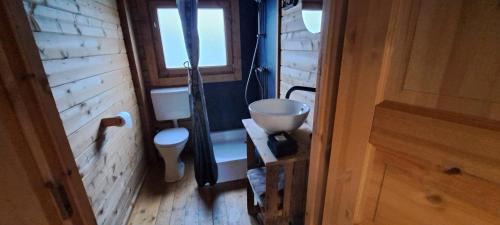 Municipality of Ermelo Apartment | Pet and Child Friendly Retreat at 't Zwientje - Rated 9/10