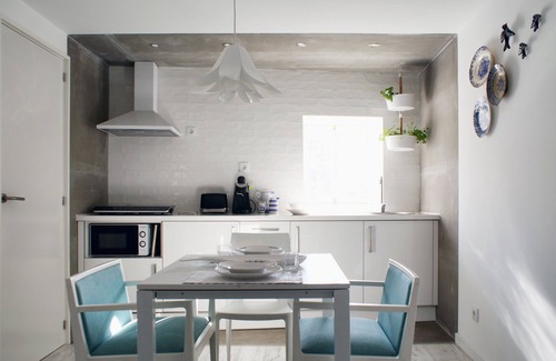 Coimbra City Centre Apartment | Historic Centro Histórico da Unesco - Family & Pet Friendly