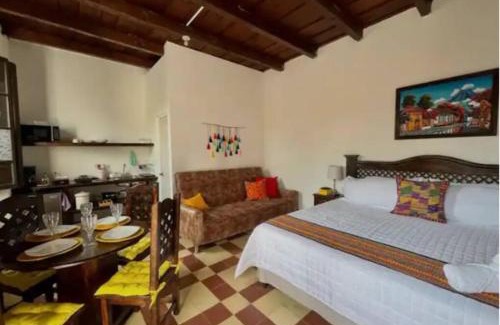 Antigua Guatemala Apartment | T1-House 14 guests 3 blocks from Central Park